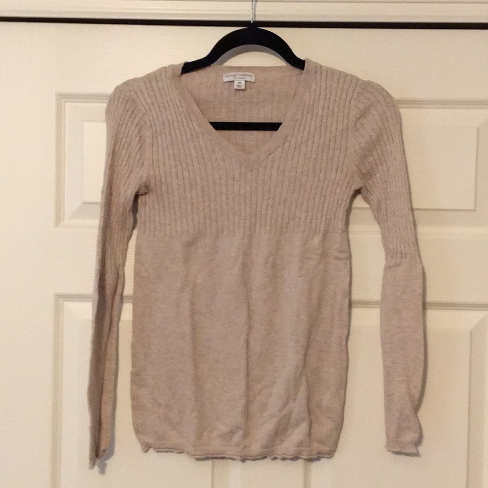 EUC Maternity sweater , Liz Lange size XS